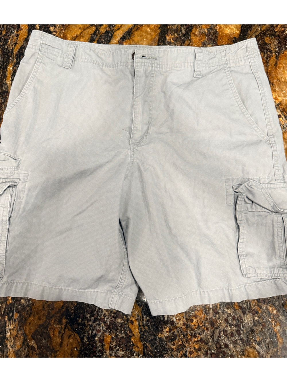 Magellan Outdoors Light Gray Cargo Shorts - Pocketed Outdoor Classic